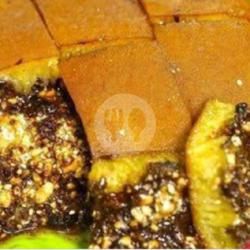 Martabak Coklat Kacang Susu