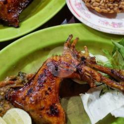 Lalapan Bebek Bakar Tanpa Nasi