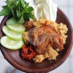 Lauk Ayam Goreng Kremes