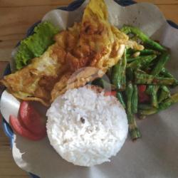 Sego Oseng Kacang Panjang Telur