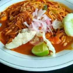 Mie Aceh Kuah Cumi