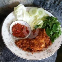 Ayam Goreng Serundeng Paha Gandeng