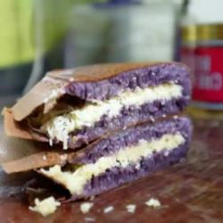 Terang Bulan Taro Coklat Wijen Susu