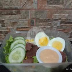 Salad Sayuran Daging Kebab