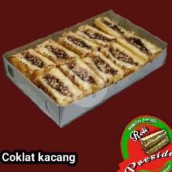 Roti Bakar Coklat Kacang (campur) Susu