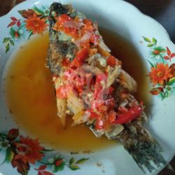 Pecak Ikan Bandeng Bakar