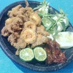 Nasi Cumi Crispy Penyet / Oseng Cumi Mercon