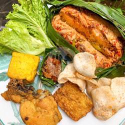 Paket Nasi Bakar Ikan Cakalang Pedas(tanpa Ayam Goreng)