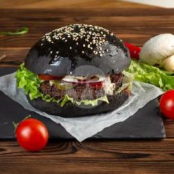 2 Black Burger Daging Ayam Spesial   2 Sakura Burger Daging Sapi Spesial   4 Teh Poci