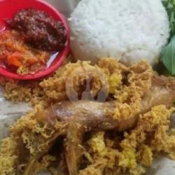 Nasi Kepala Goreng Kremes