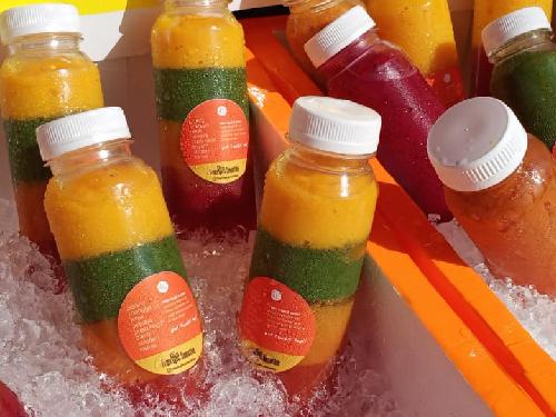 Freezqie Daily Smoothies & Juices, Bintaro