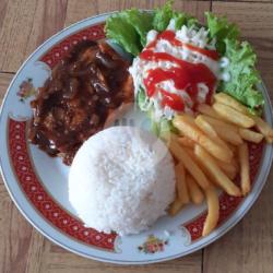 Chicken Steak   Nasi   Kentang   Salad   Saus Steak Viral
