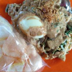 3porsi Gadogado Lontong