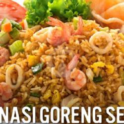 Nasi Goreng Semrawut / Mawud