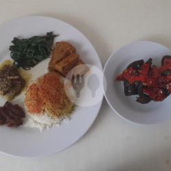 Nasi Rames Belut Goreng Balado