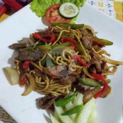 Mie Goreng Lada Hitam