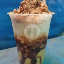 Alpukat Kocok Susu Coklat