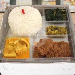 Nasi Bok Ayam Bakar, Sayur, Singkong