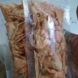 Kerupuk Pangsit Rasa Balado