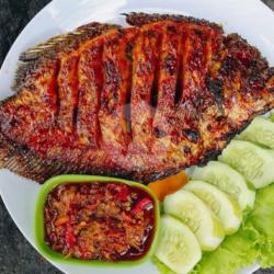 Ikan Bawal Bakar Pedas Manis