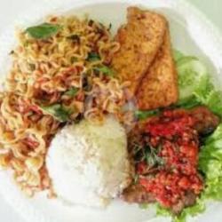 Ayam Geprek Sambal Kemangi   Mie Geprek