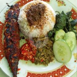 Nasi Ikan Bakar Salem