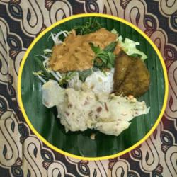 Nasi Pecel Daging Empal