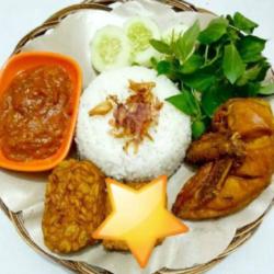 Paket Nasi Ayam Tempe Goreng