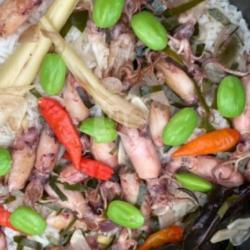 Nasi Liwet Campur Cumi Pete) Ikan Asin Peda