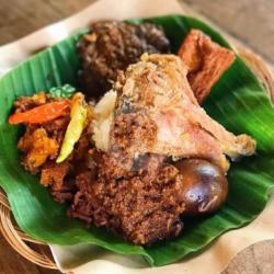 Nasi Gudeg Krecek Ayam Opor Tempe/tahu Bacem Sambal