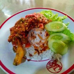 Nasi Ayam Penyet Pedes Mantap