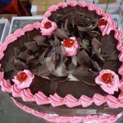 Blackforest Love Ukuran 20x20