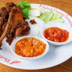 Paket Bebek Goreng   Nasi Lalapan