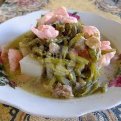 Katupek Gulai Tauco