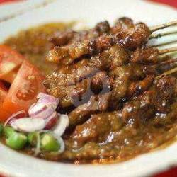 Sate Ayam Daging Campur Kuah Gule