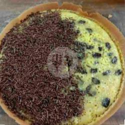 Martabak Coklat Kismis Susu