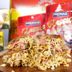 Martabak Telor Kornet Indomie