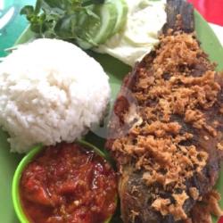 Ikan Mas Pecak   Nasi