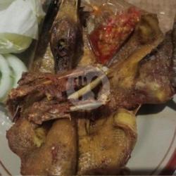 Ingkung Bebek Goreng