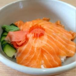 Salmon Chirashi Don