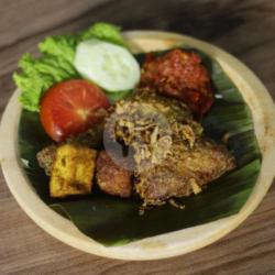 Paket Ayam Goreng Sambal Tempe/tahu