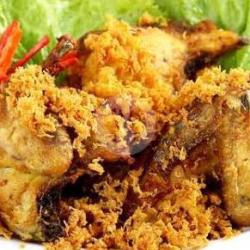 Ayam Goreng Kremes ( Sambal Pete)