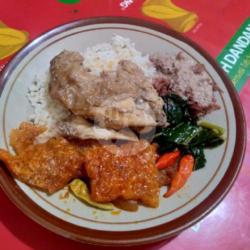 Nasi Gudeg Dada/paha Atas