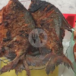 Ikan Bakar Bawal
