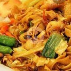 Mie Kwetiaw Goreng