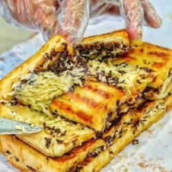 Roti Bakar Bandung Kacang Coklat