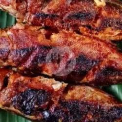 Nasi Lalapan Ikan Biji Nangka Bakar