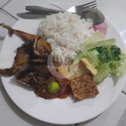 Nasi Puyuh Penyet