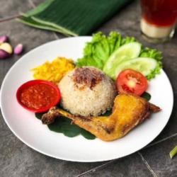 Nasi Biasa Ayam   Tempe   Tahu Goreng
