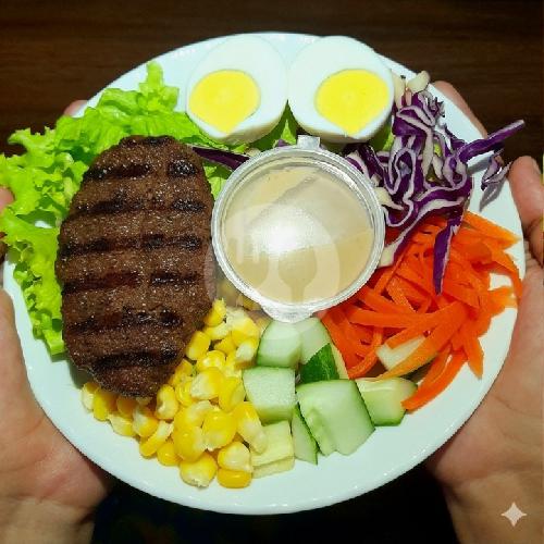 Salad Sayur & Beef Patty